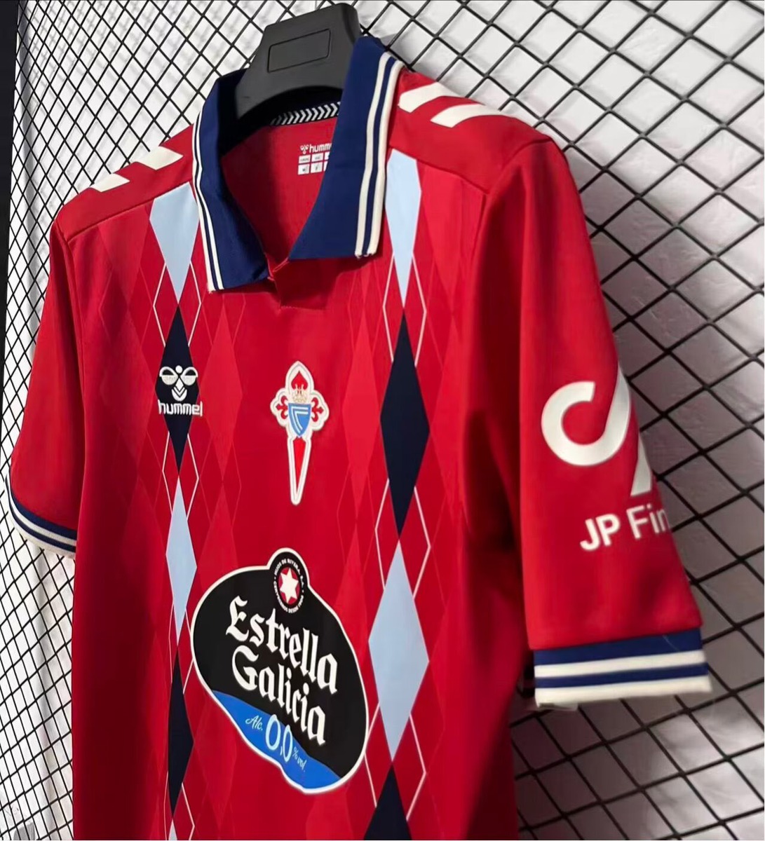 Tifoso Store Celta Vigo 2026/27 terza maglia rossa a rombi
