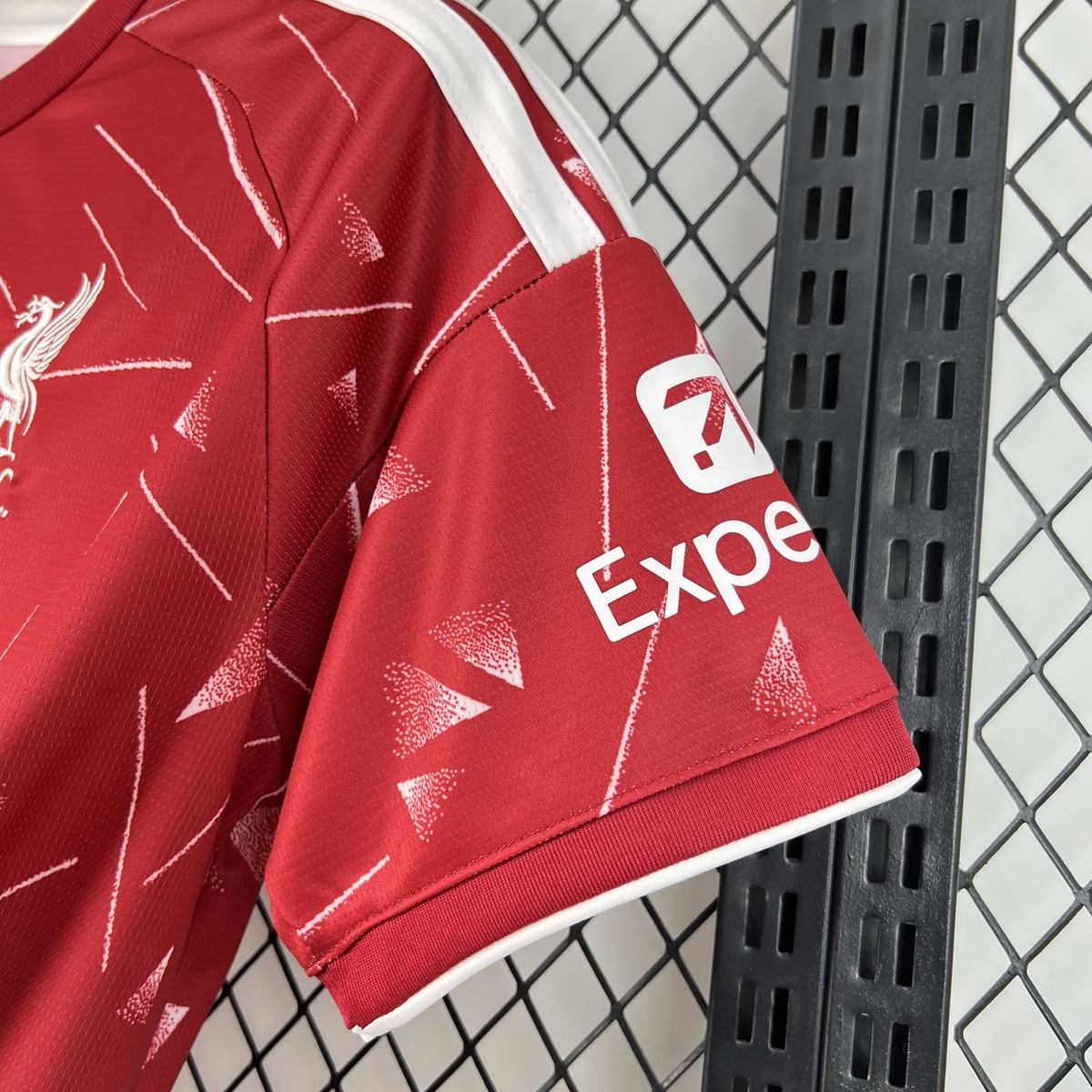 Tifoso Store Liverpool Home 2026/27 maglia rossa fan