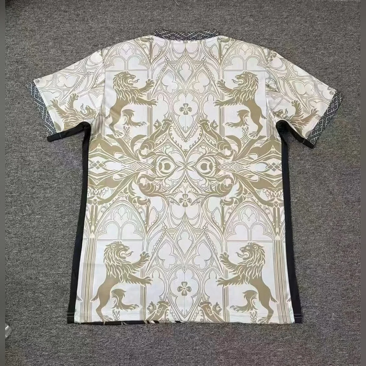 Tifoso Store Inghilterra Special Leone maglia crema 2026/27