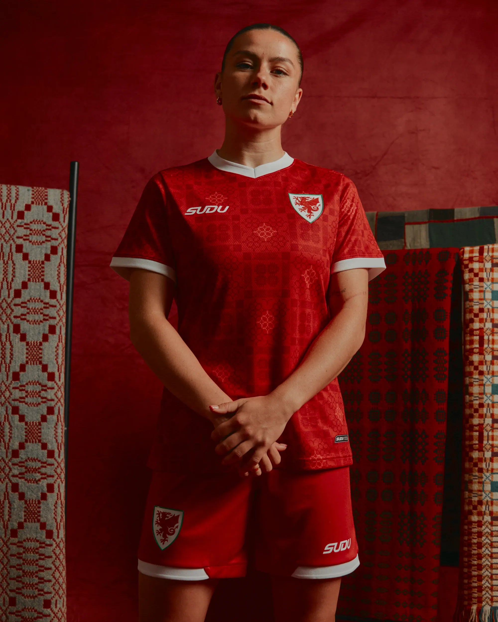 Wales SUDU 2026-28 Pro maglia casa donna taglia 12 rossa