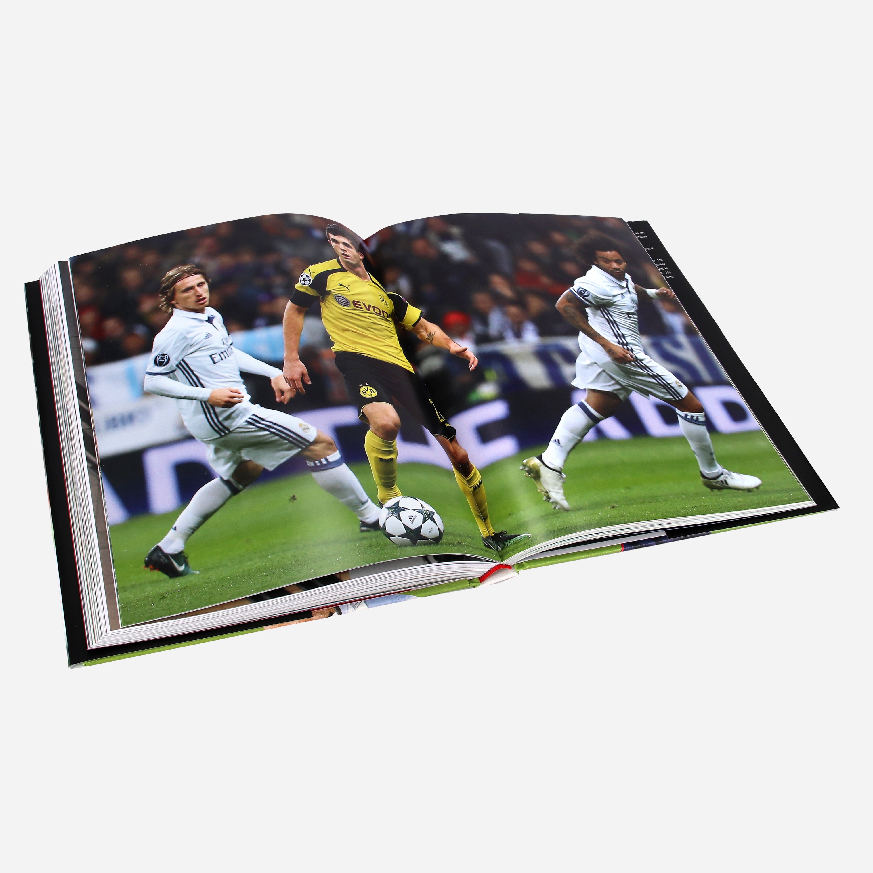 Pulisic My Journey So Far libro AC Milan 240 pagine inglese