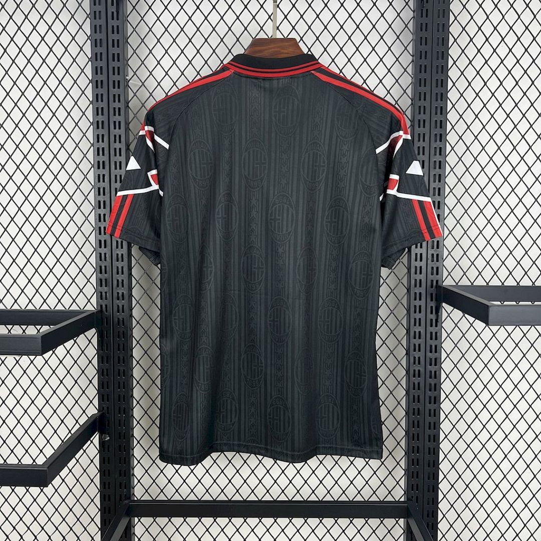 Tifoso Store Maglie da Calcio Milan Nera 1997/98 maglia nera