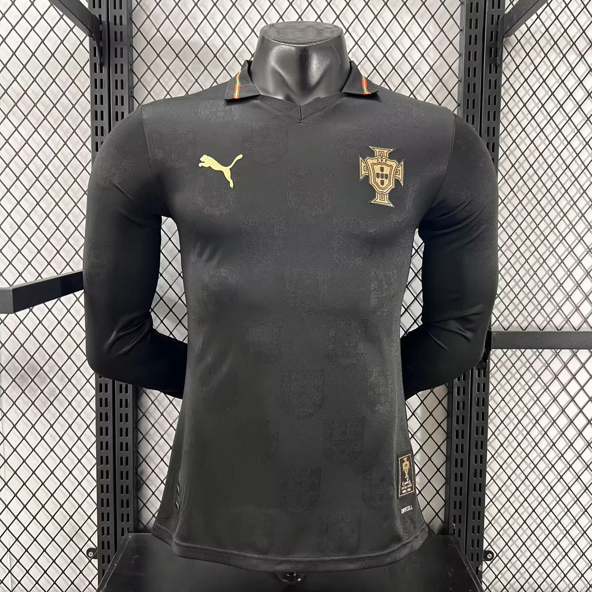 Portogallo Player Version 2026 maglia maniche lunghe nera oro