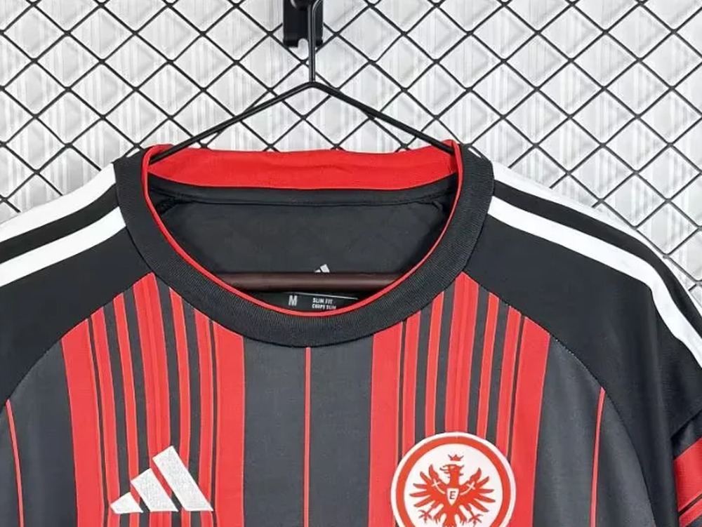 Tifoso Store Maglie da Calcio Eintracht 2026/27 maglia home S-XXL