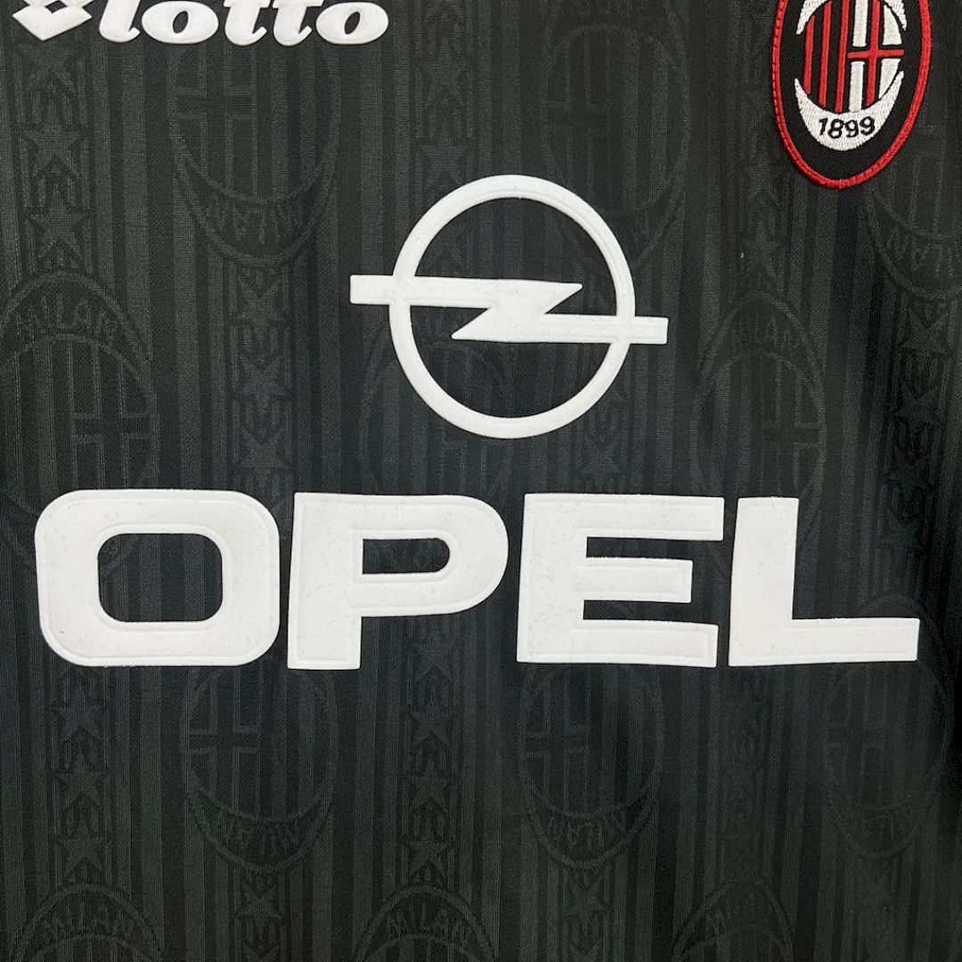 Tifoso Store Maglie da Calcio Milan Nera 1997/98 maglia nera