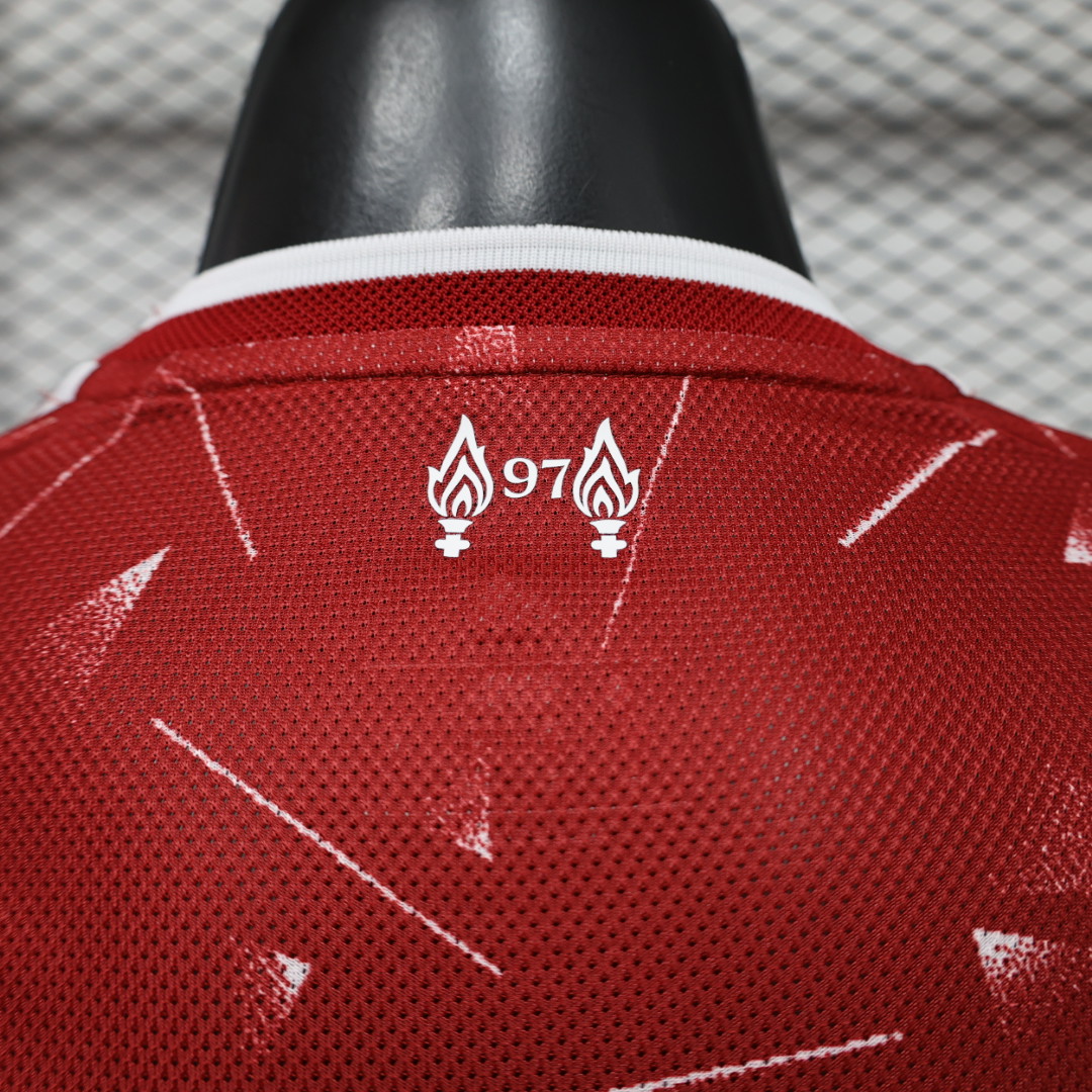 Tifoso Store Player Version Liverpool 2026/27 Maglia Maniche Lunghe Rossa