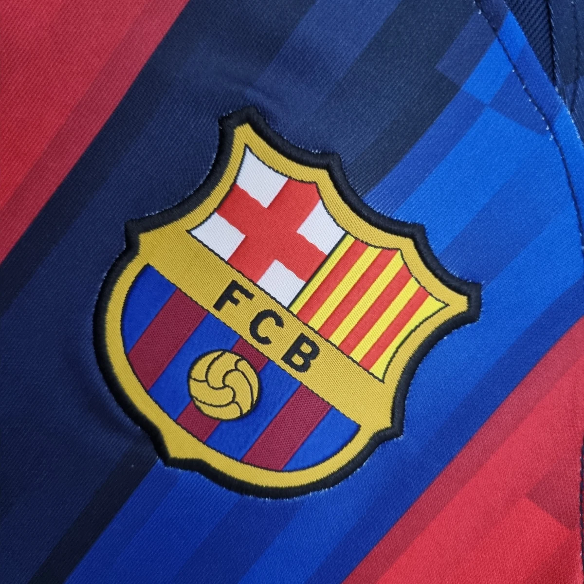 Tifoso Store Barcellona 2022/23 maglia mosaico blaugrana