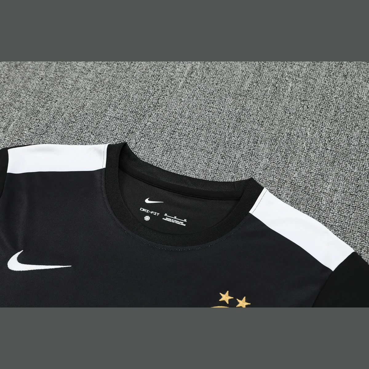 Tifoso Store Completi Inter 2026/27 kit allenamento nero maglia+pantaloncini