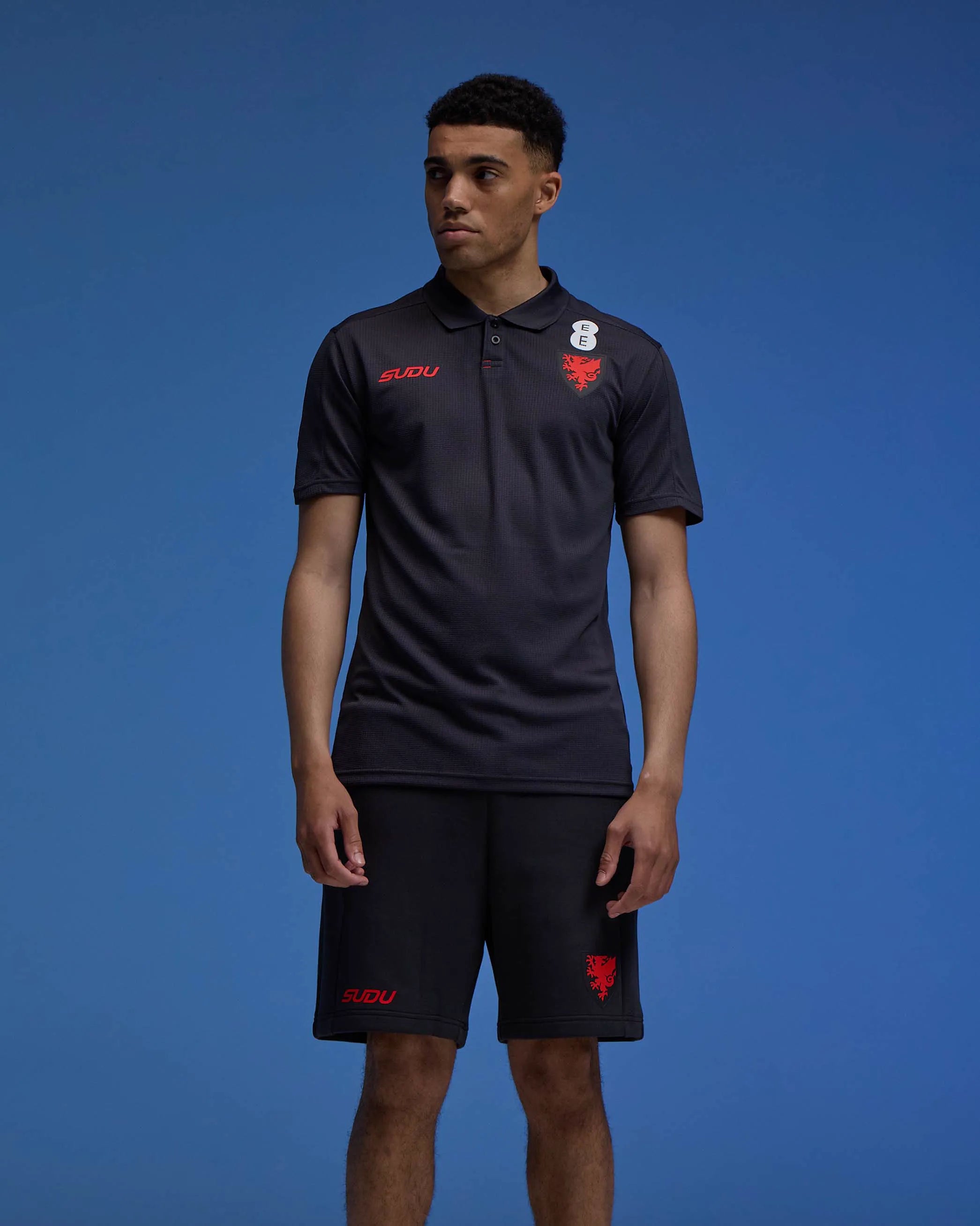 Wales SUDU 2026-28 Staff Travel Polo nera
