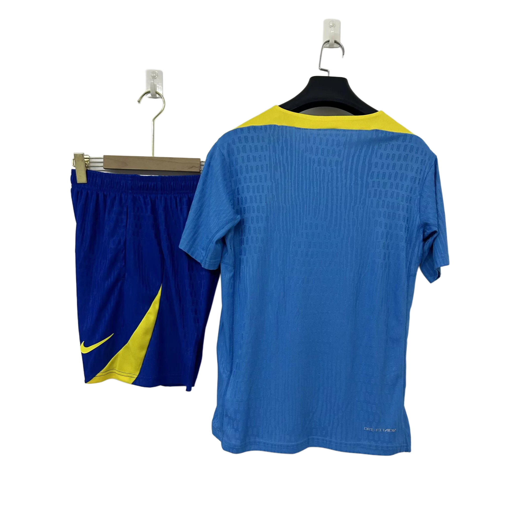 Tifoso Store Barcellona Set Allenamento 2026/27 kit azzurro giallo