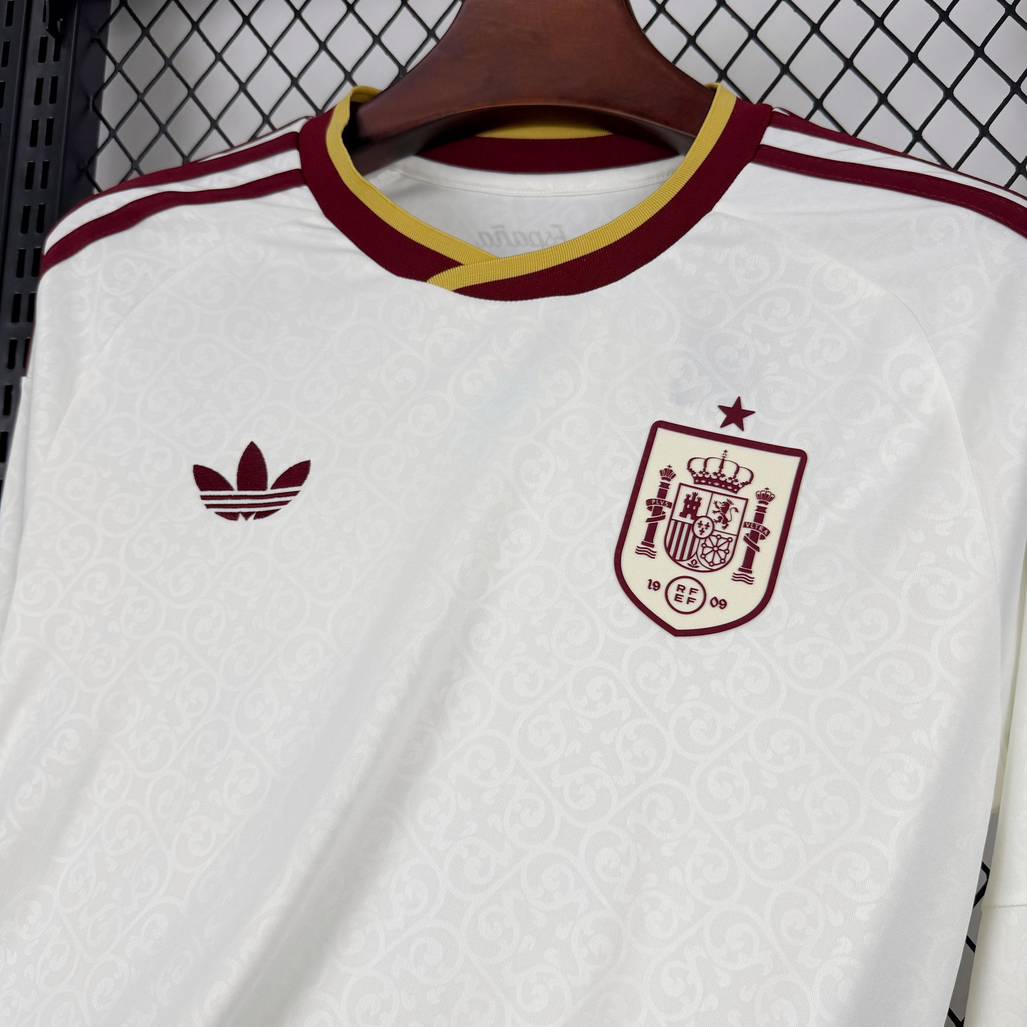 Tifoso Store Maglie da Calcio Spagna Away 2026 maglia manica lunga due stelle