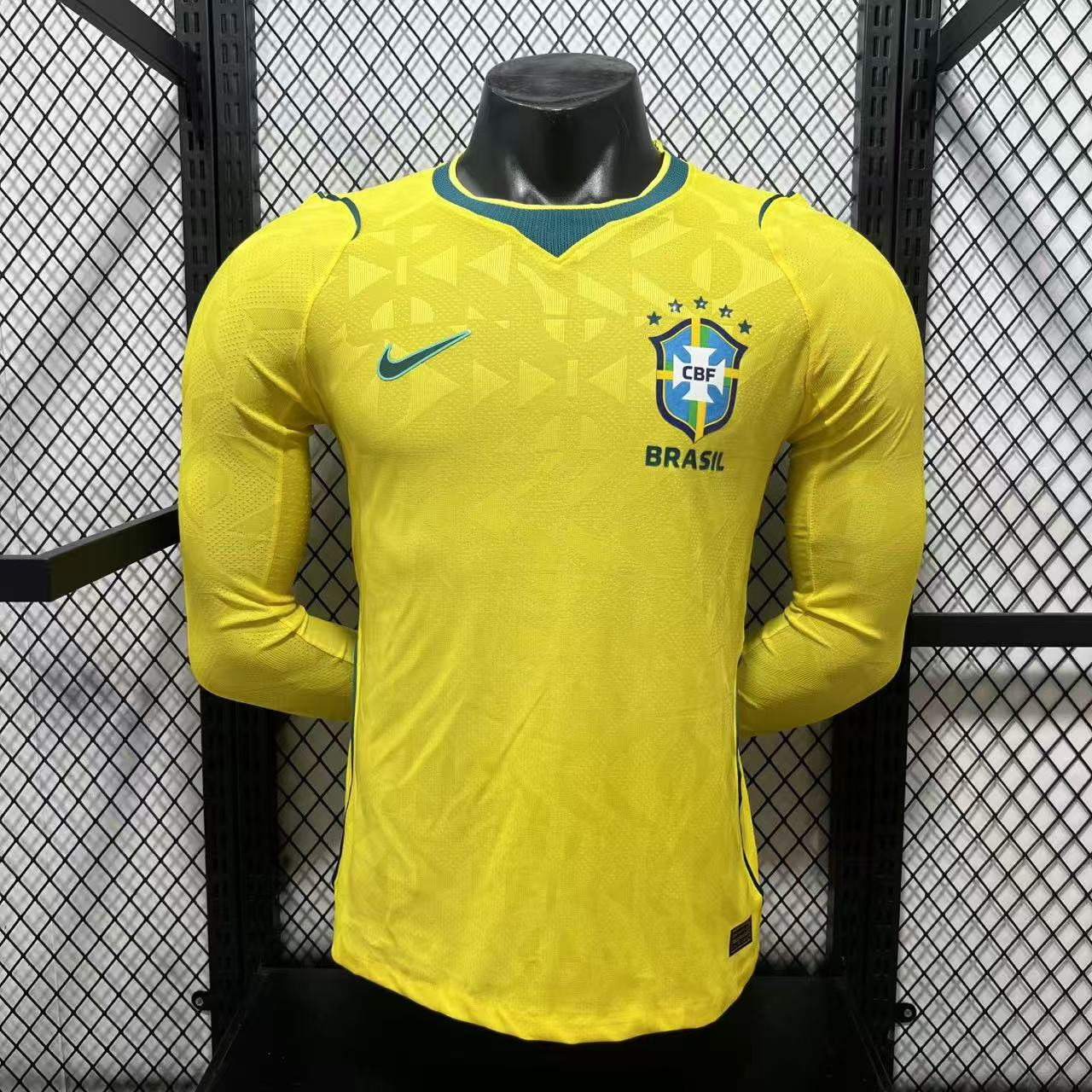 Tifoso Store Brasile 2026/27 maglia calcio manica lunga gialla