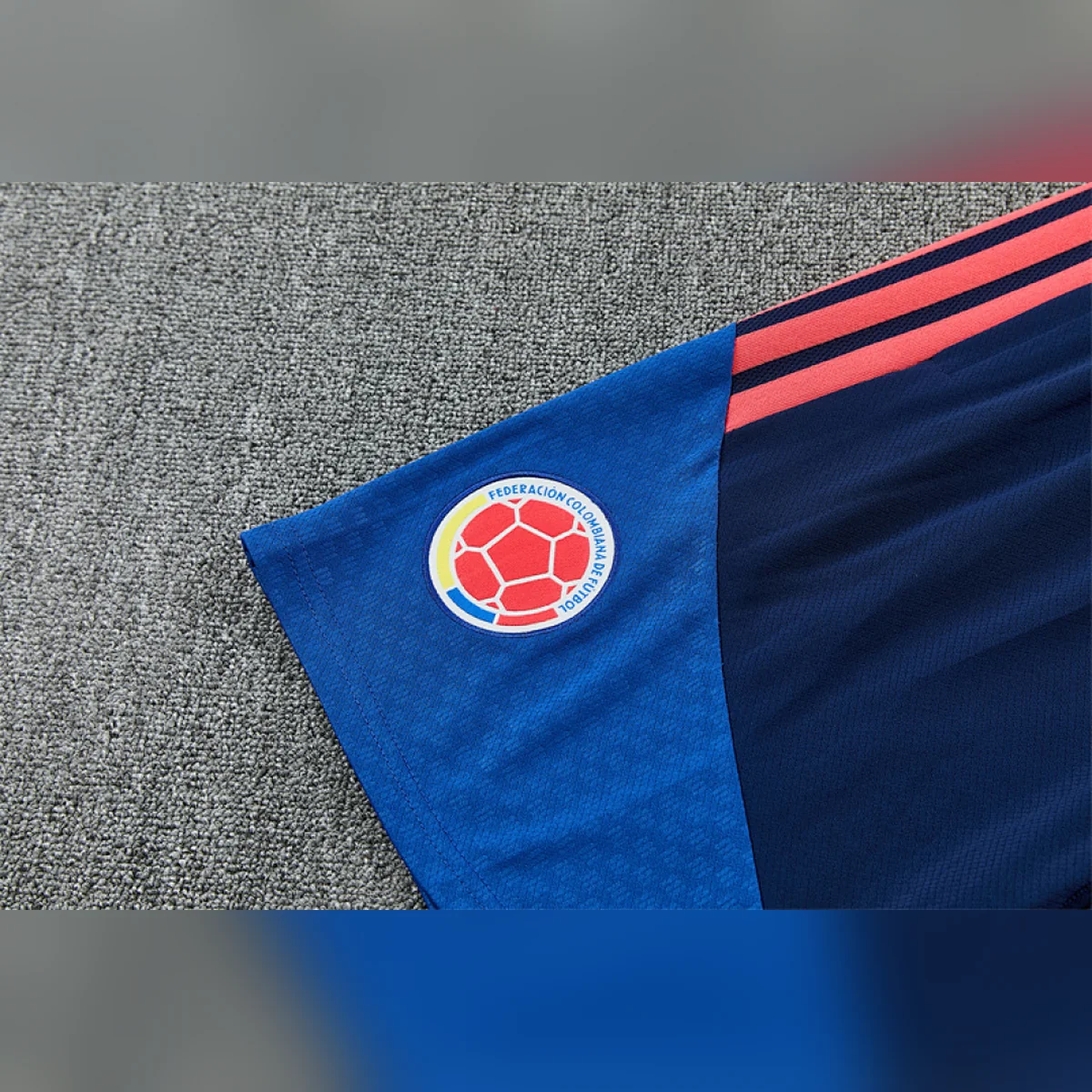 Tifoso Store Colombia 2026/27 set allenamento blu navy