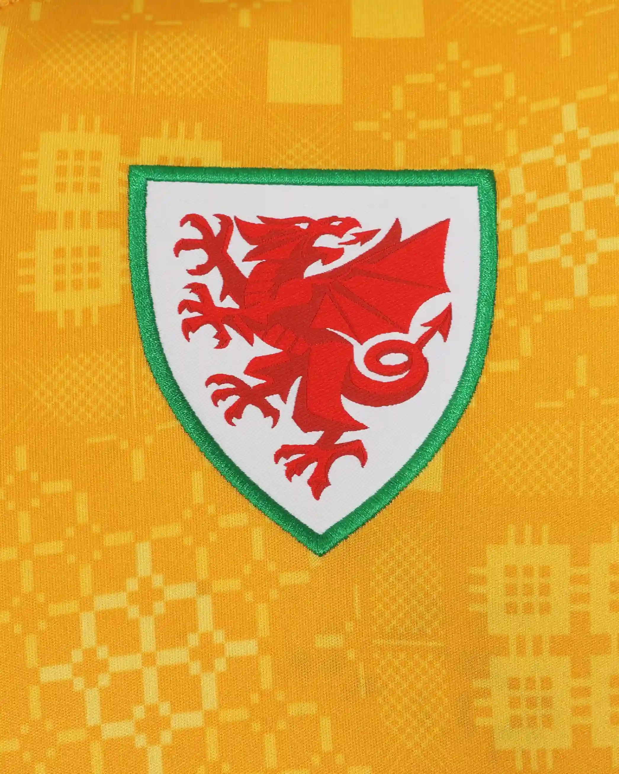 Wales SUDU 2026-27 maglia away junior gialla