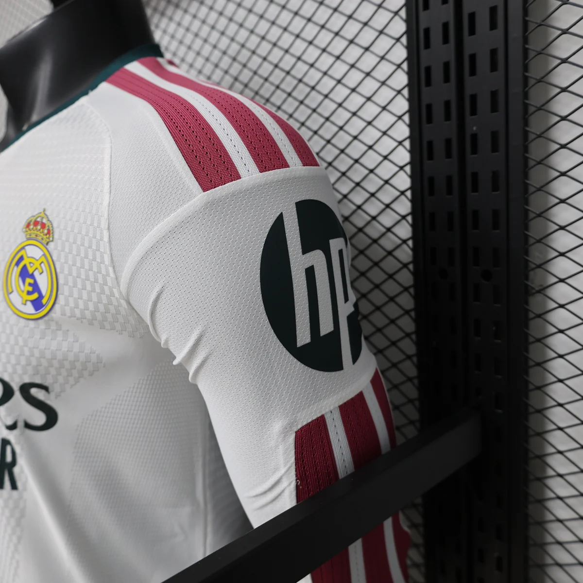 Real Madrid 2026/27 prima maglia maniche lunghe player Bianca