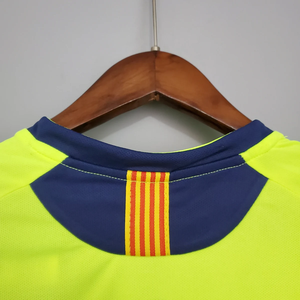 Tifoso Store Maglia Barcellona Away 2005/06 Retro gialla