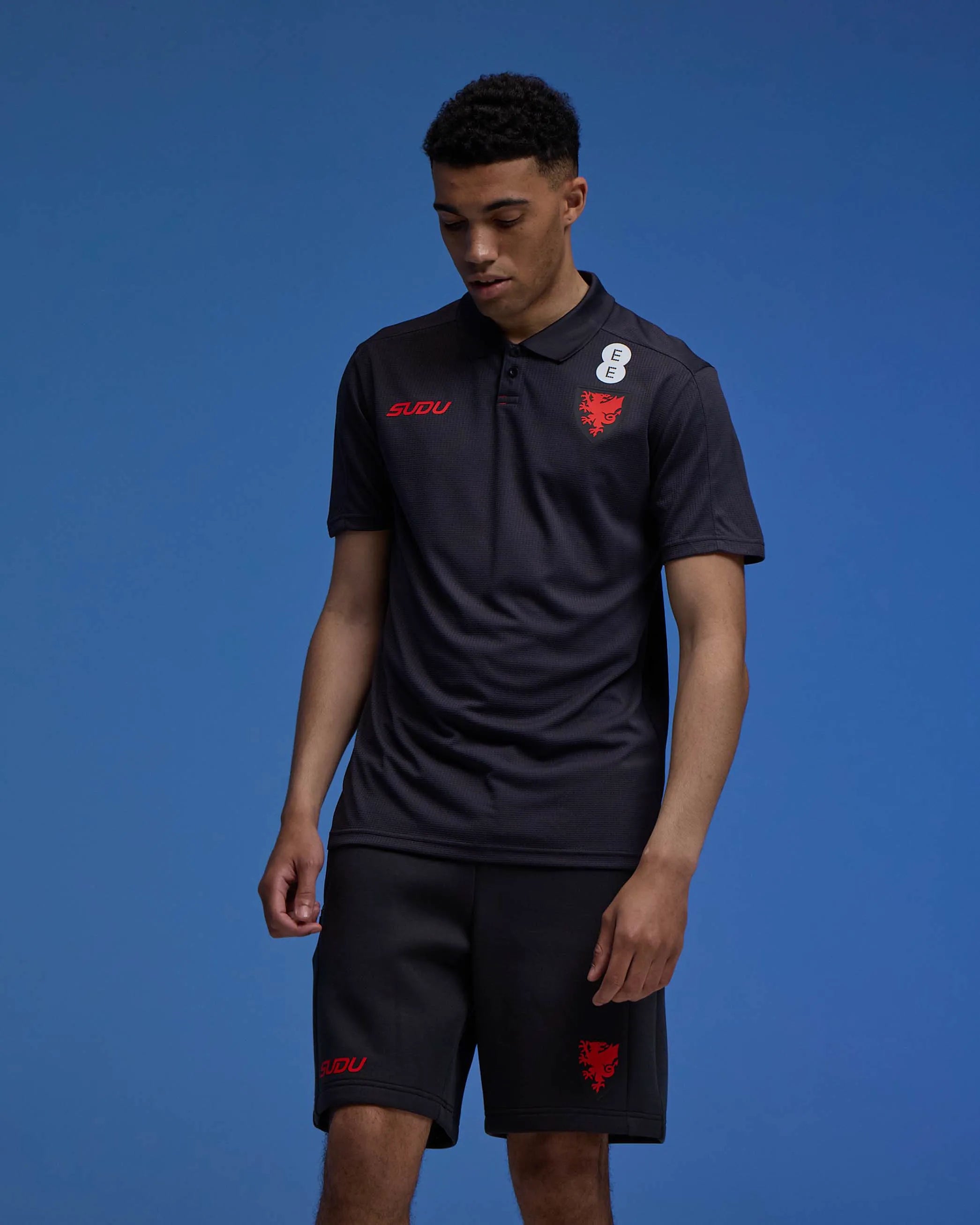 Wales SUDU 2026-28 Staff Travel Polo nera