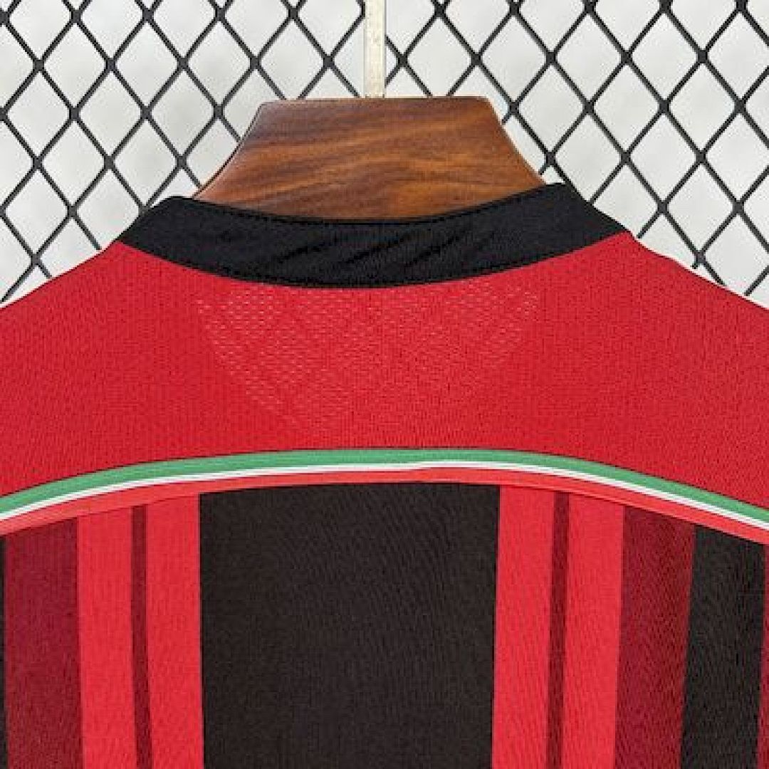 Tifoso Store Milan 2014/15 maglia rossonera
