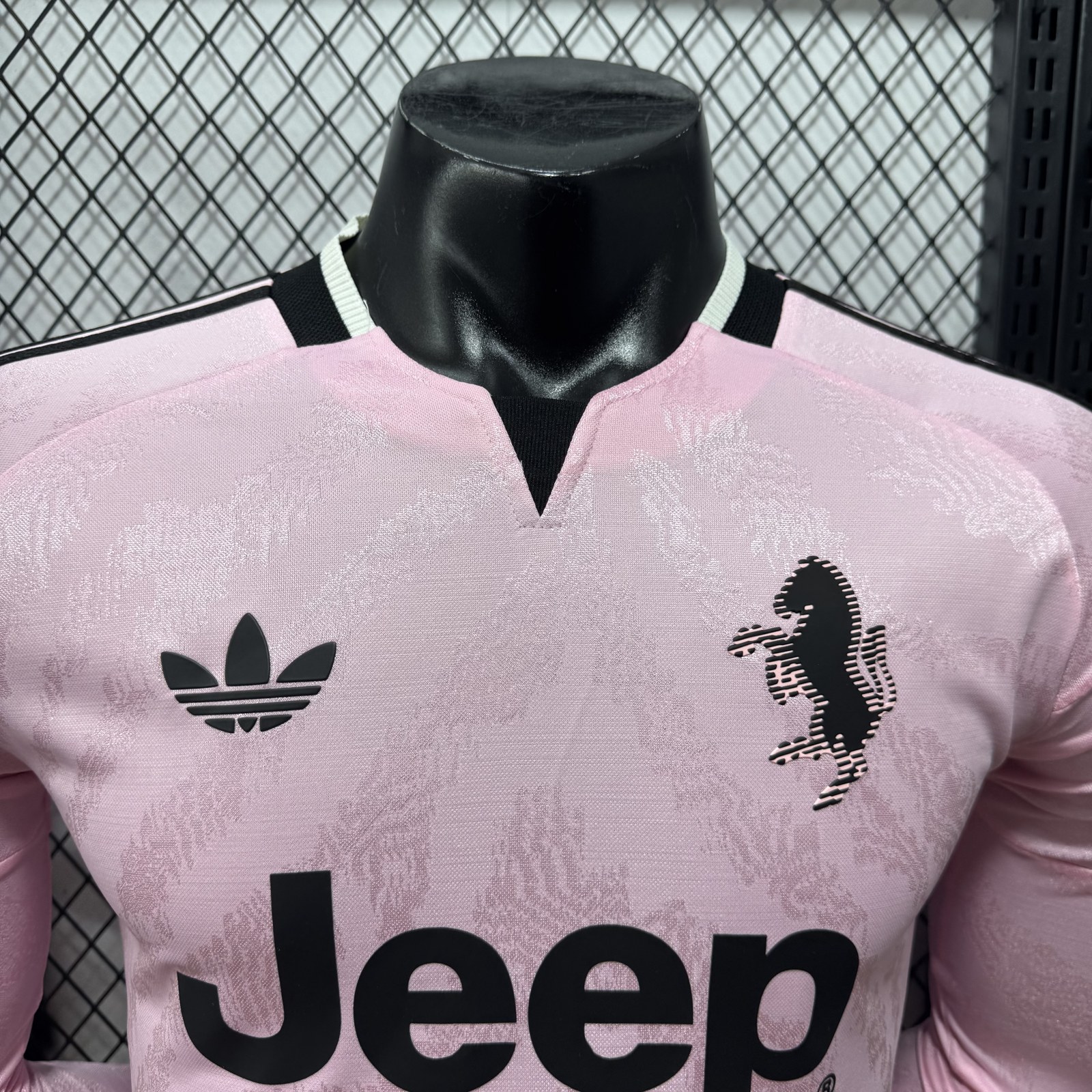 Tifoso Store Juventus 2026/27 seconda maglia manica lunga rosa
