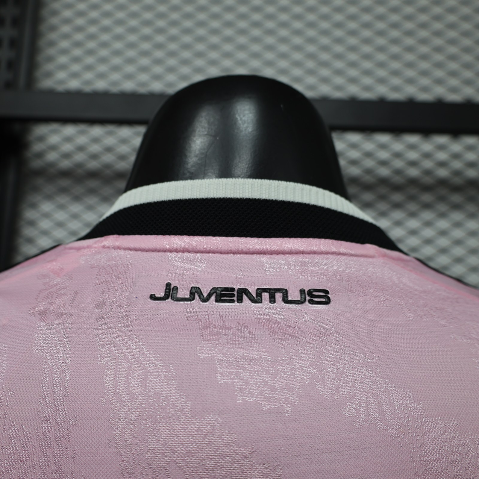 Tifoso Store Juventus 2026/27 seconda maglia manica lunga rosa