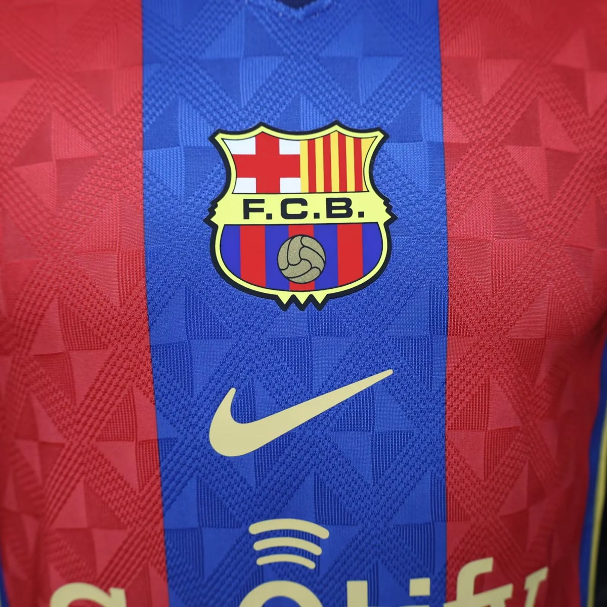Tifoso Store Player Version Prima Barcellona Oro 2026/27 giocatore