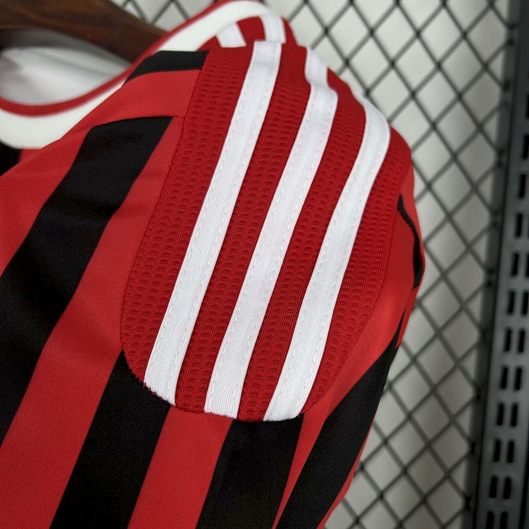 Tifoso Store Milan 2011/12 maglia home rossonera strisce