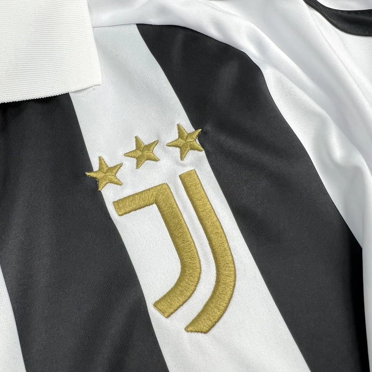 Tifoso Store Prima Maglia Juventus 2026/27 manica lunga righe