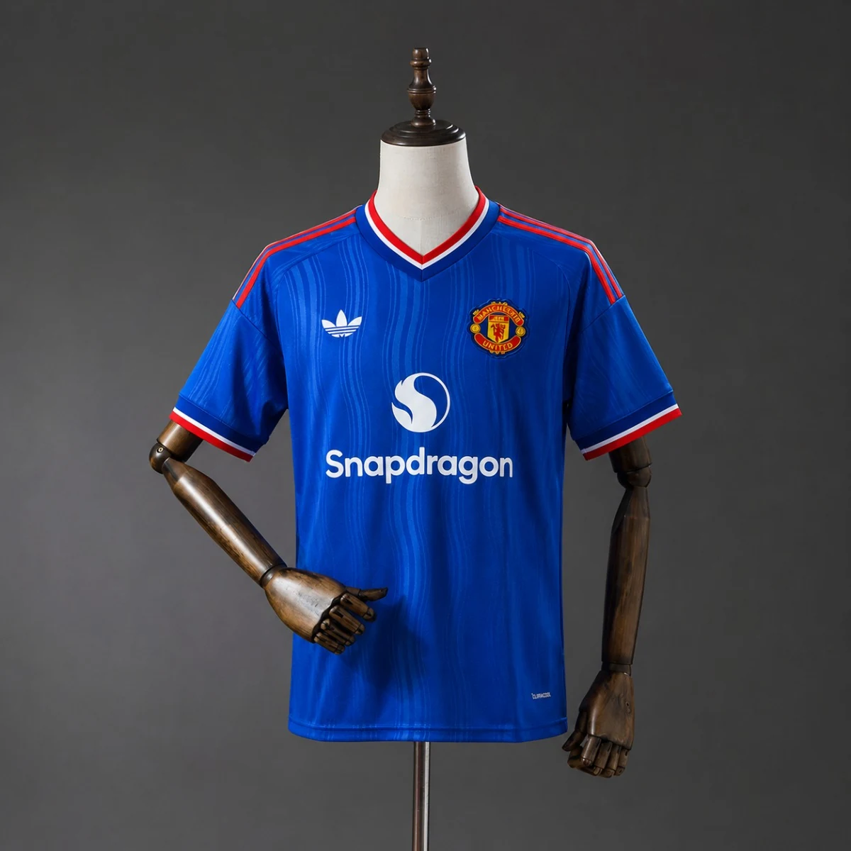 Manchester United 2026/27 seconda maglia trasferta blu