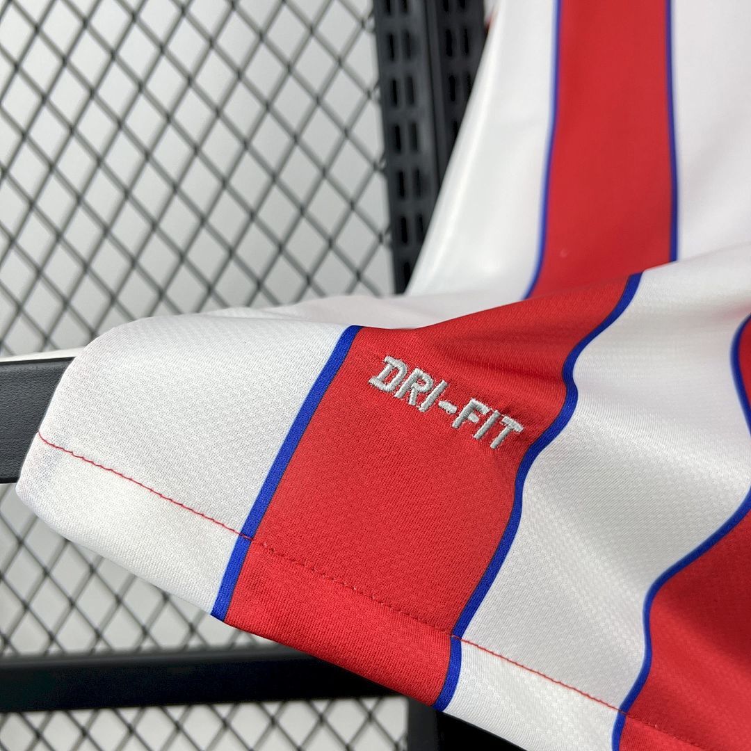 Tifoso Store Maglia Atletico Madrid 2011/12 maglia rojiblanco