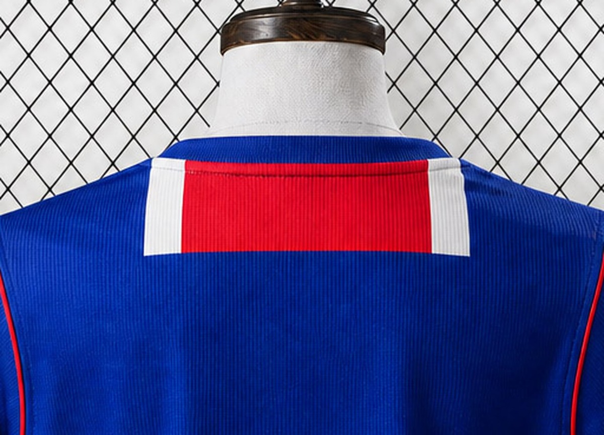 PSG Home 2026/27 maglia donna crop rossa blu