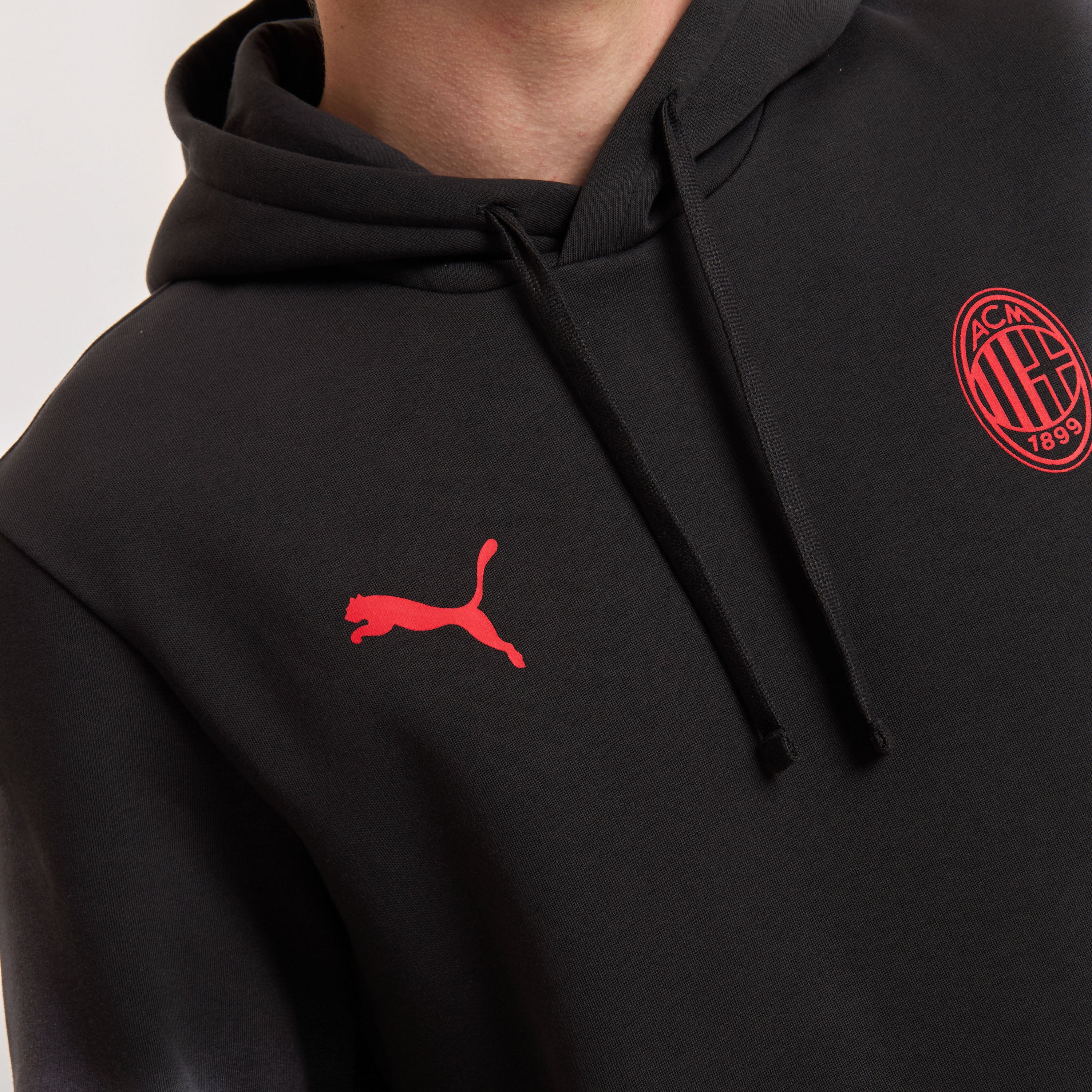 AC Milan Essential Felpa con Cappuccio Nera Cotone Taglia M