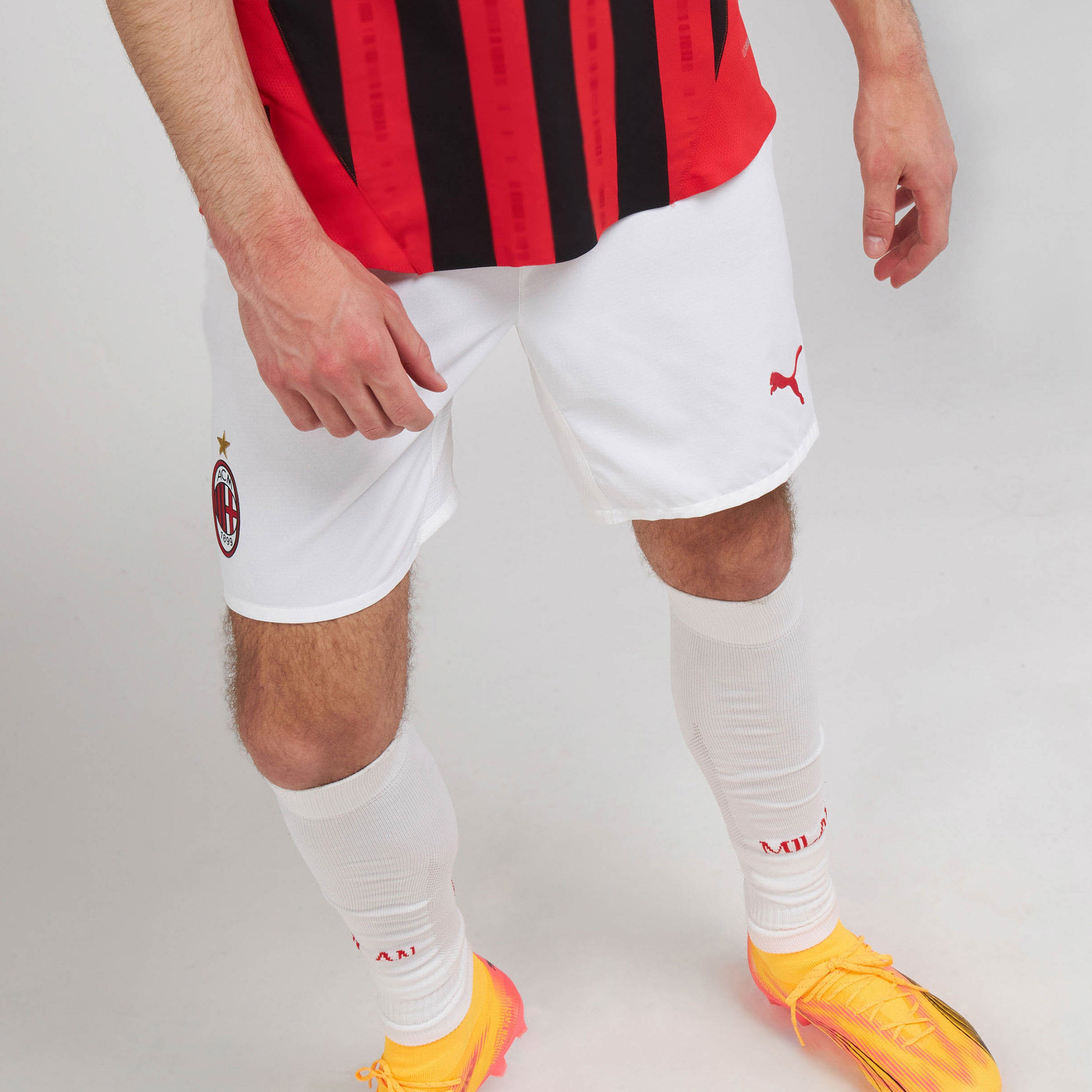 Milan Home Authentic 2024/25 Shorts Uomo M Poliestere