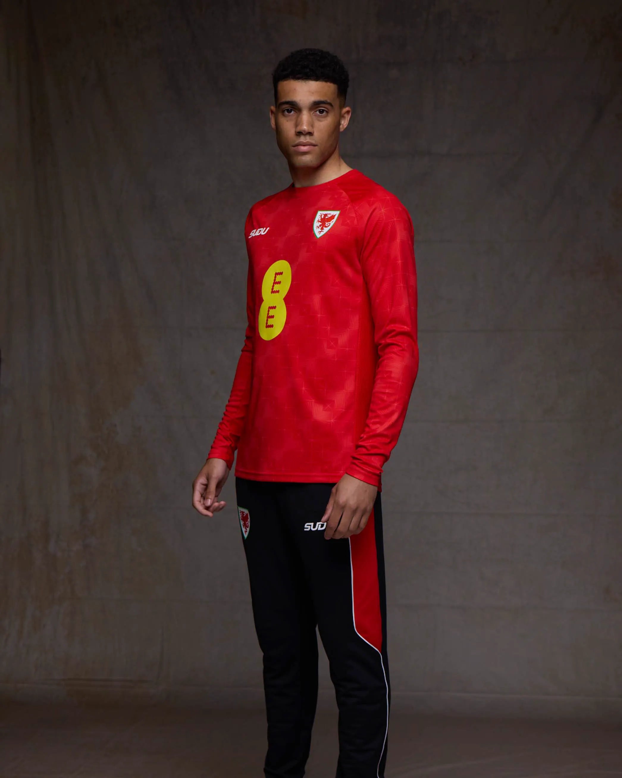 Wales Training SUDU 2026-28 maglia manica lunga rossa