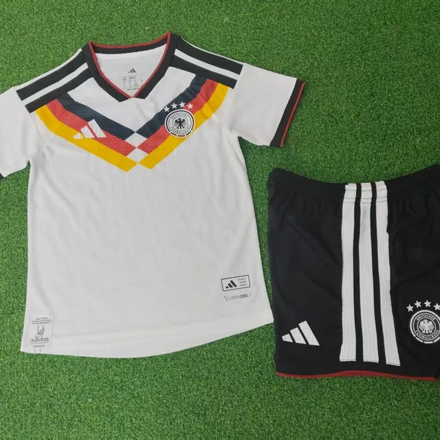 Tifoso Store Bambino Germania Home 2026 completo bambino maglia+pantaloncini