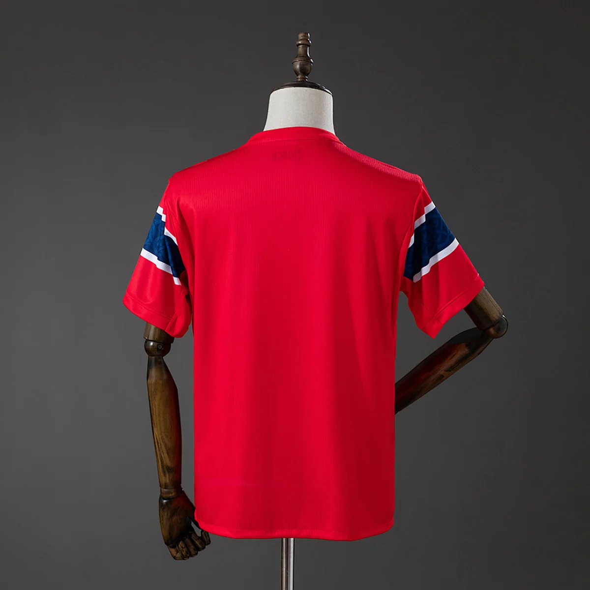 Norvegia 2026/27 maglia tifoso rossa prima maglia