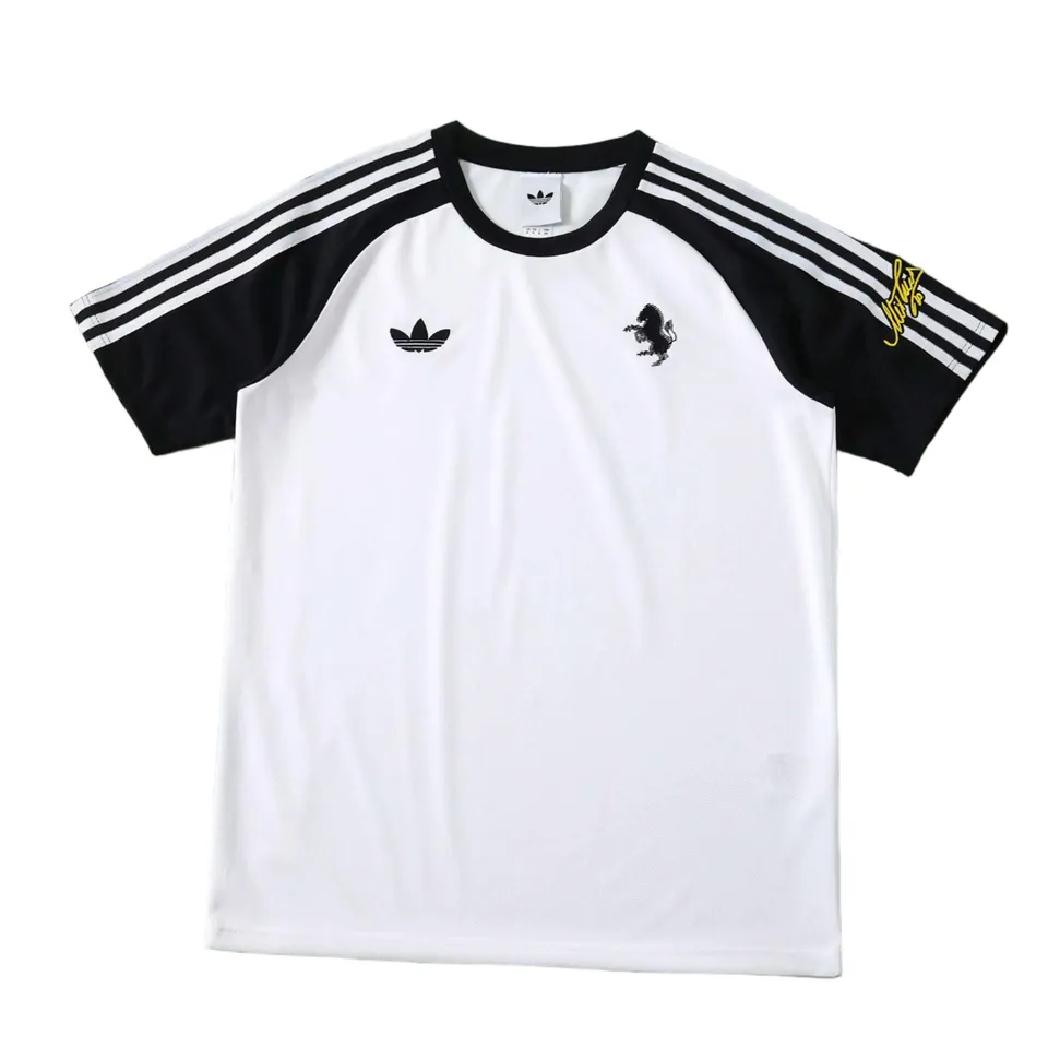 Tifoso Store Maglie da Calcio T-Shirt Juventus 2026/27 bianco nero