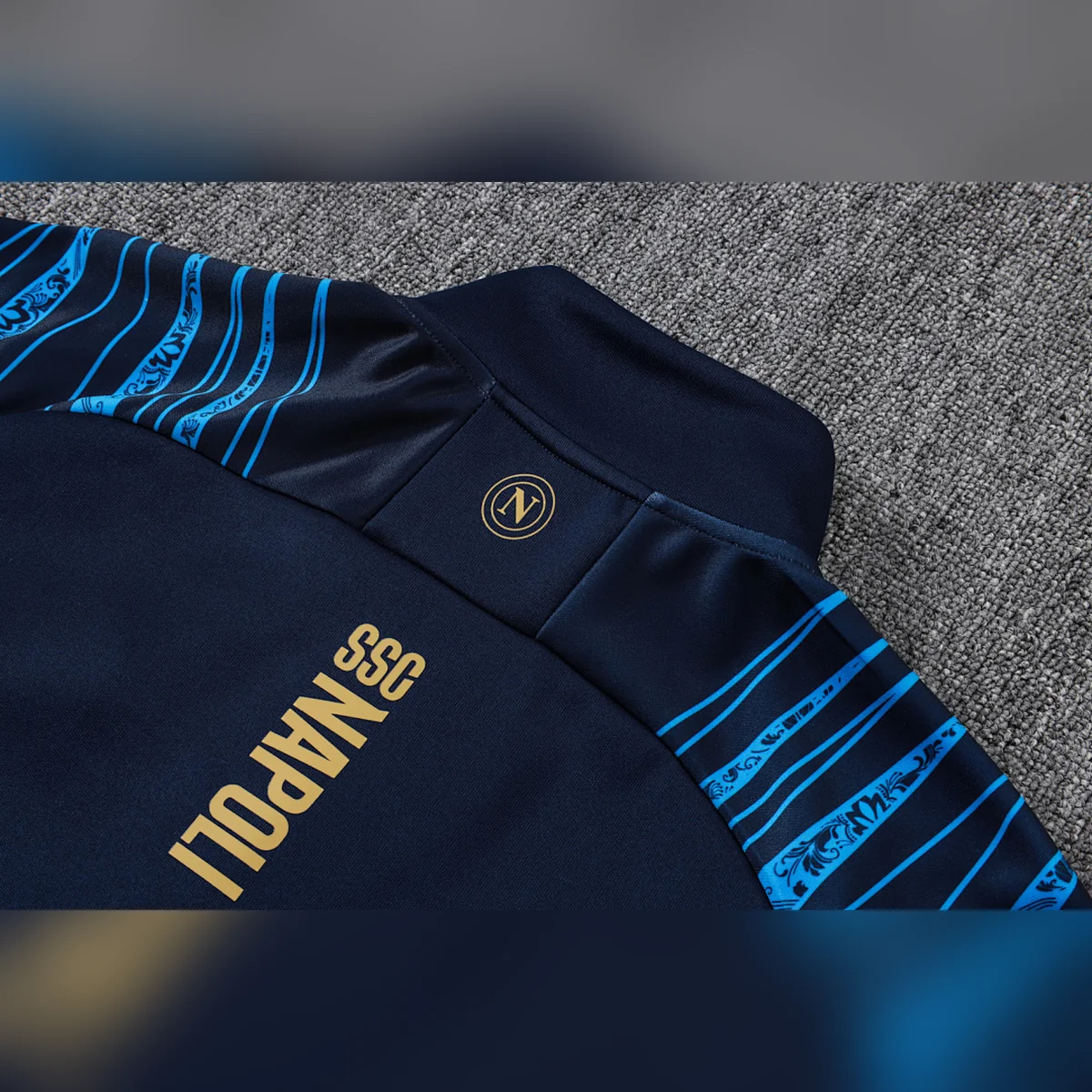 Tifoso Store Napoli 2025/26 tuta EA7 blu navy S-XXL