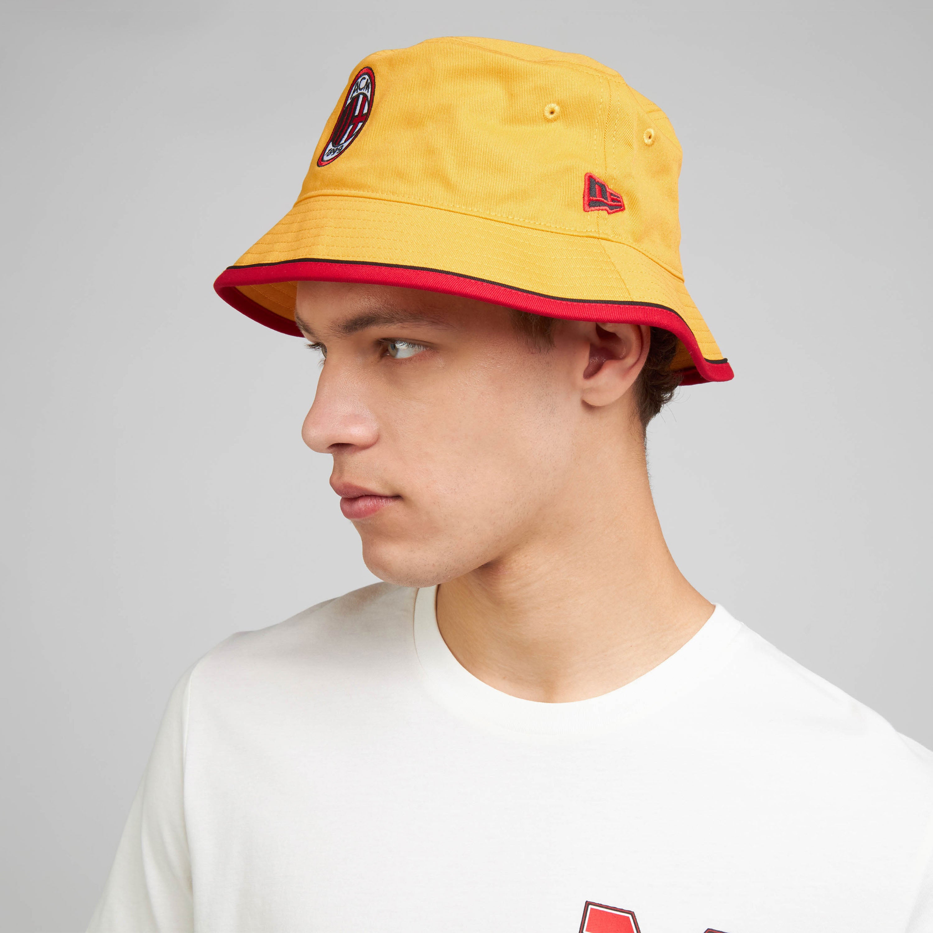 AC Milan New Era Yellow Bucket Hat cappello giallo