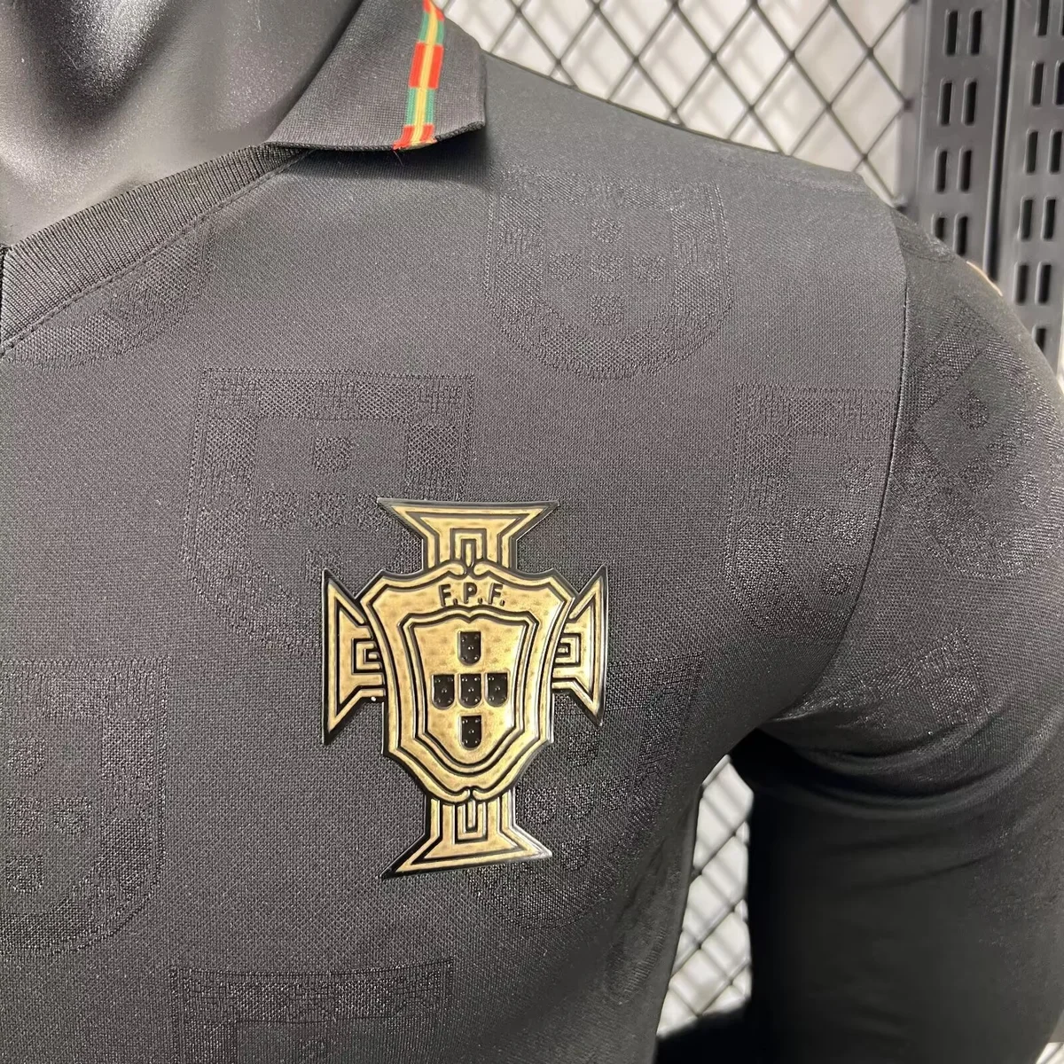 Portogallo Player Version 2026 maglia maniche lunghe nera oro