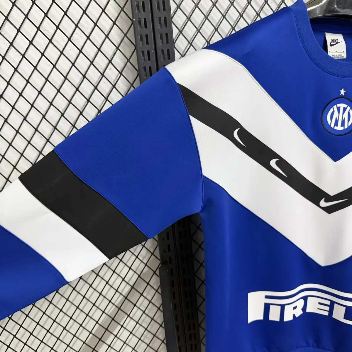 Tifoso Store Felpe Inter Retro Blu e Bianca 2026/27 felpa girocollo