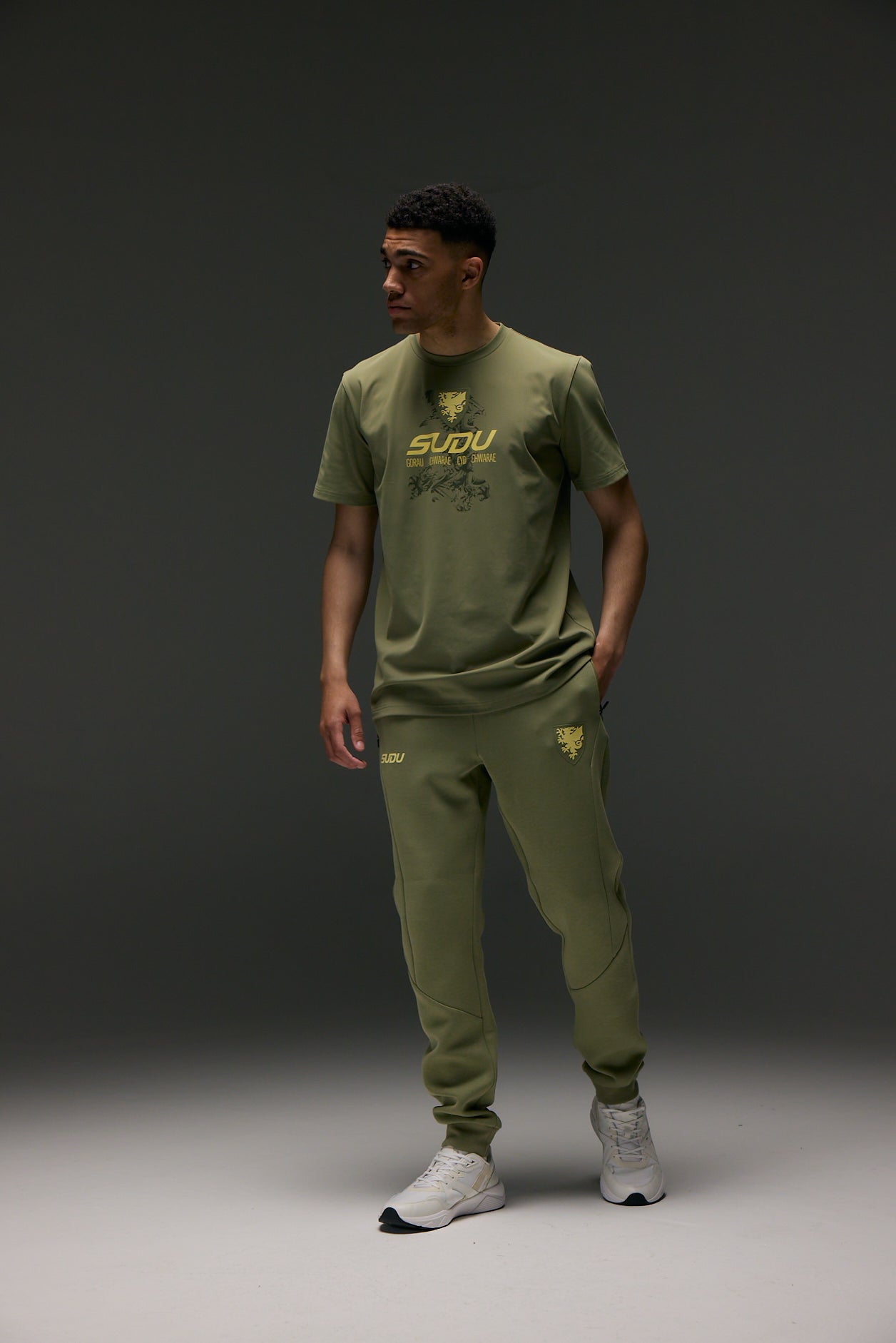 Wales Travel Players Away maglia uomo verde oliva logo oro