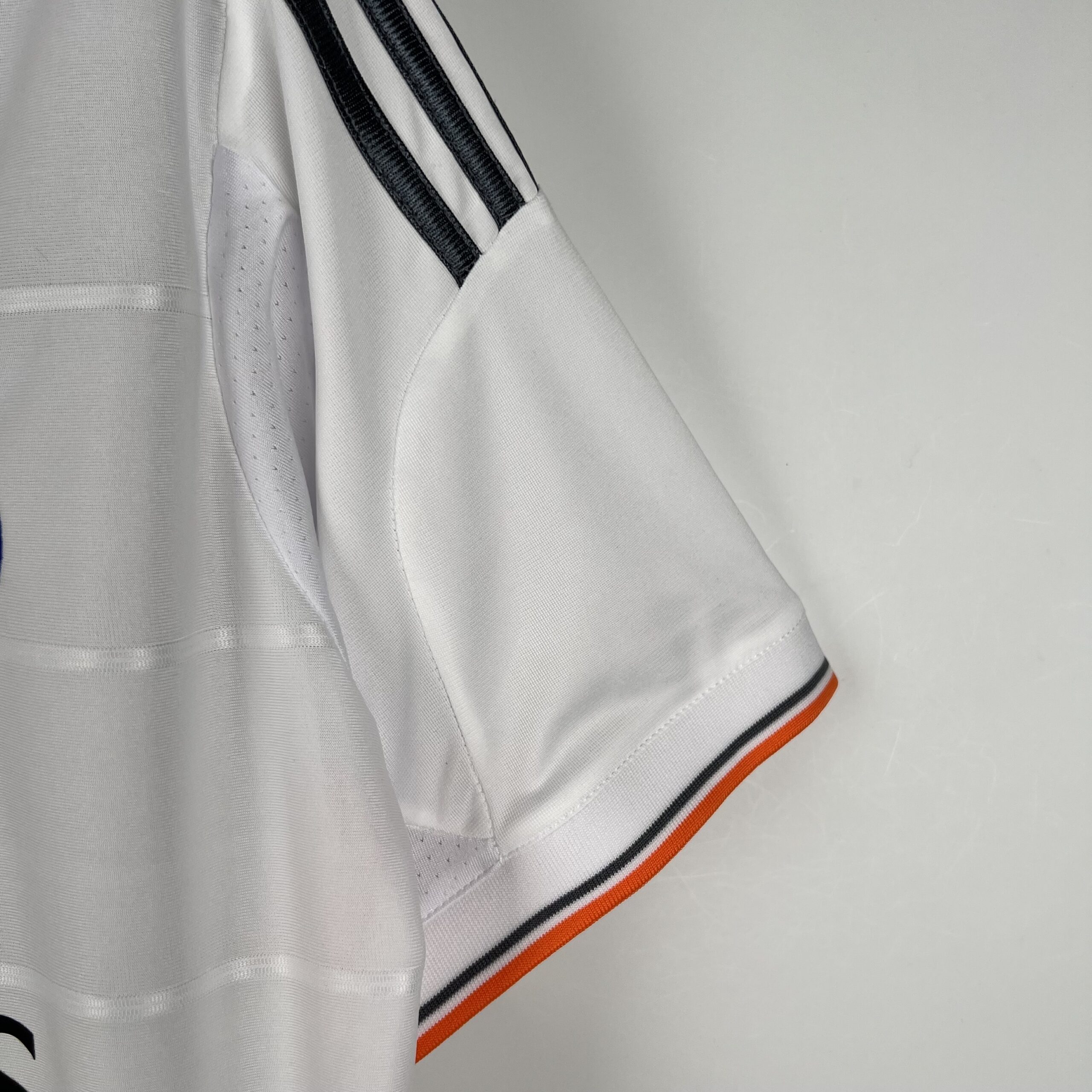 Tifoso Store Maglie da Calcio Prima Maglia Real Madrid 2013/14 retro bianca