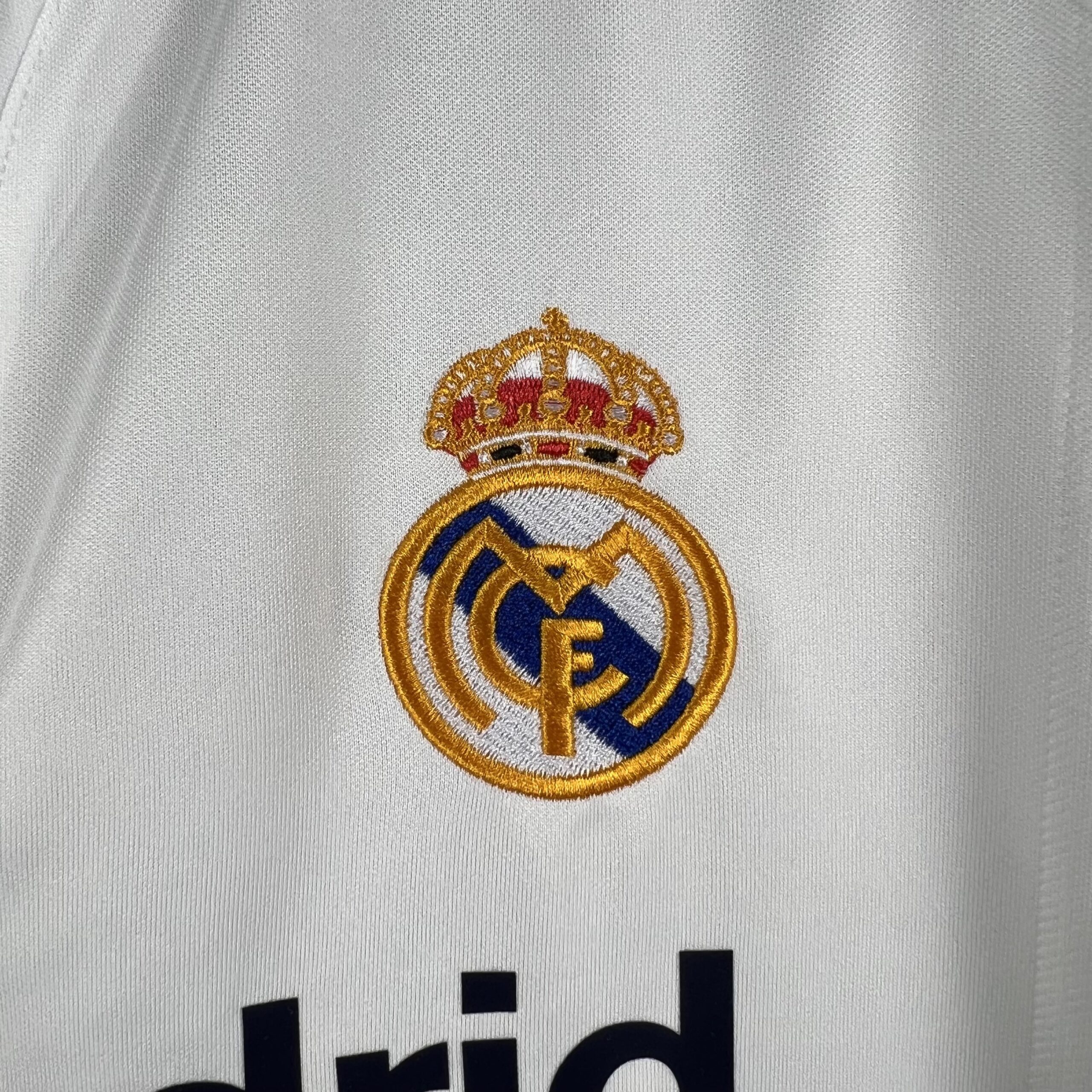 Tifoso Store Maglie da Calcio Real Madrid 2001/02 maglia retro