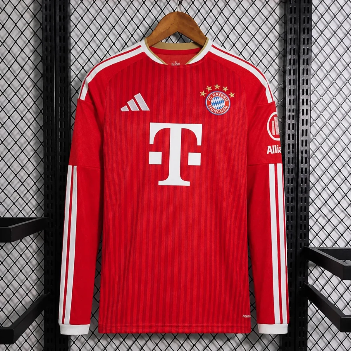 Bayern Monaco 2026/27 Home maglia manica lunga versione Fan