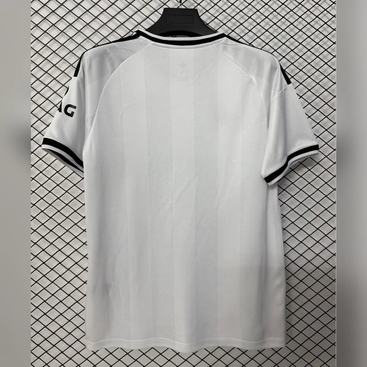 Tifoso Store Seconda Maglia Eintracht Francoforte 2026/27 maglia bianca