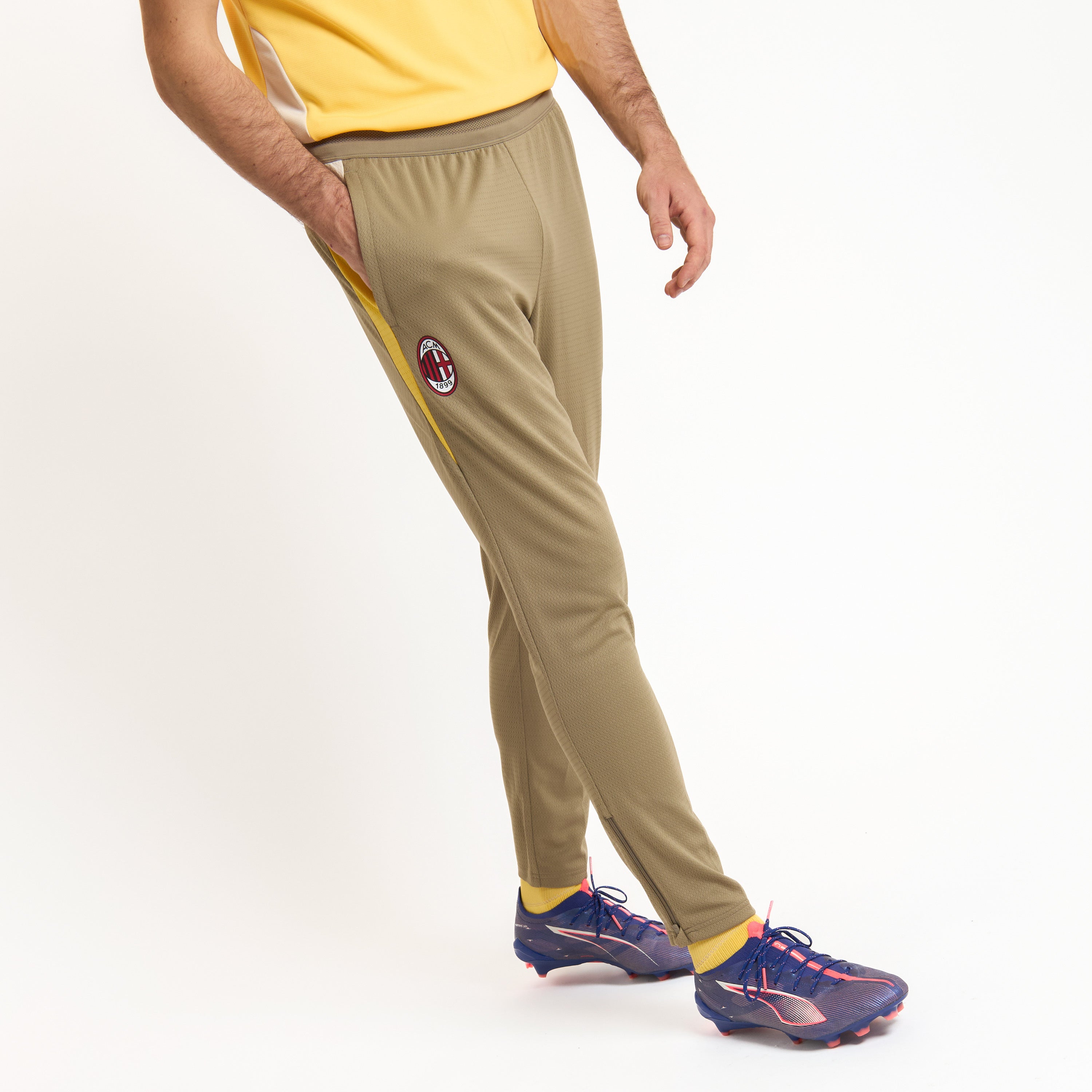 Milan Training 2025/26 pantaloni beige uomo regular fit