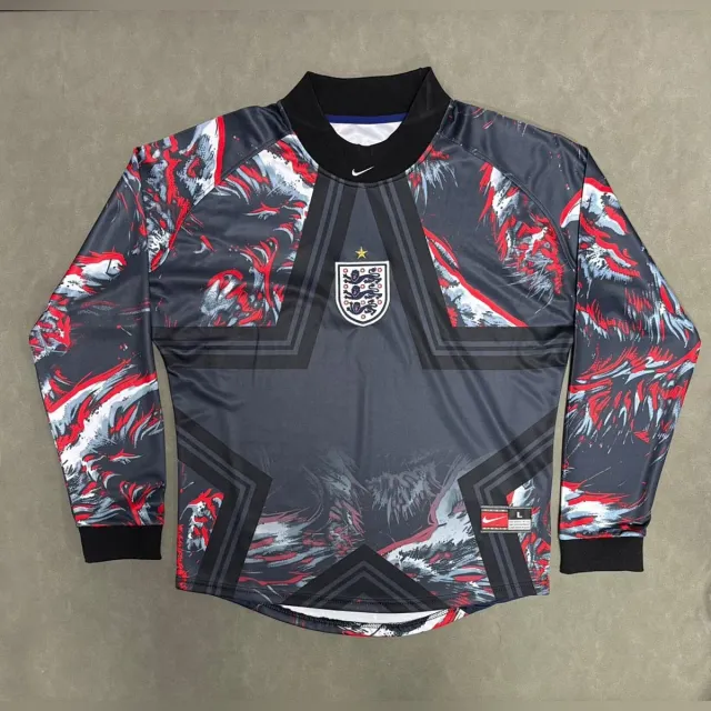Tifoso Store Inghilterra 2026/27 maglia manica lunga grafica rossa