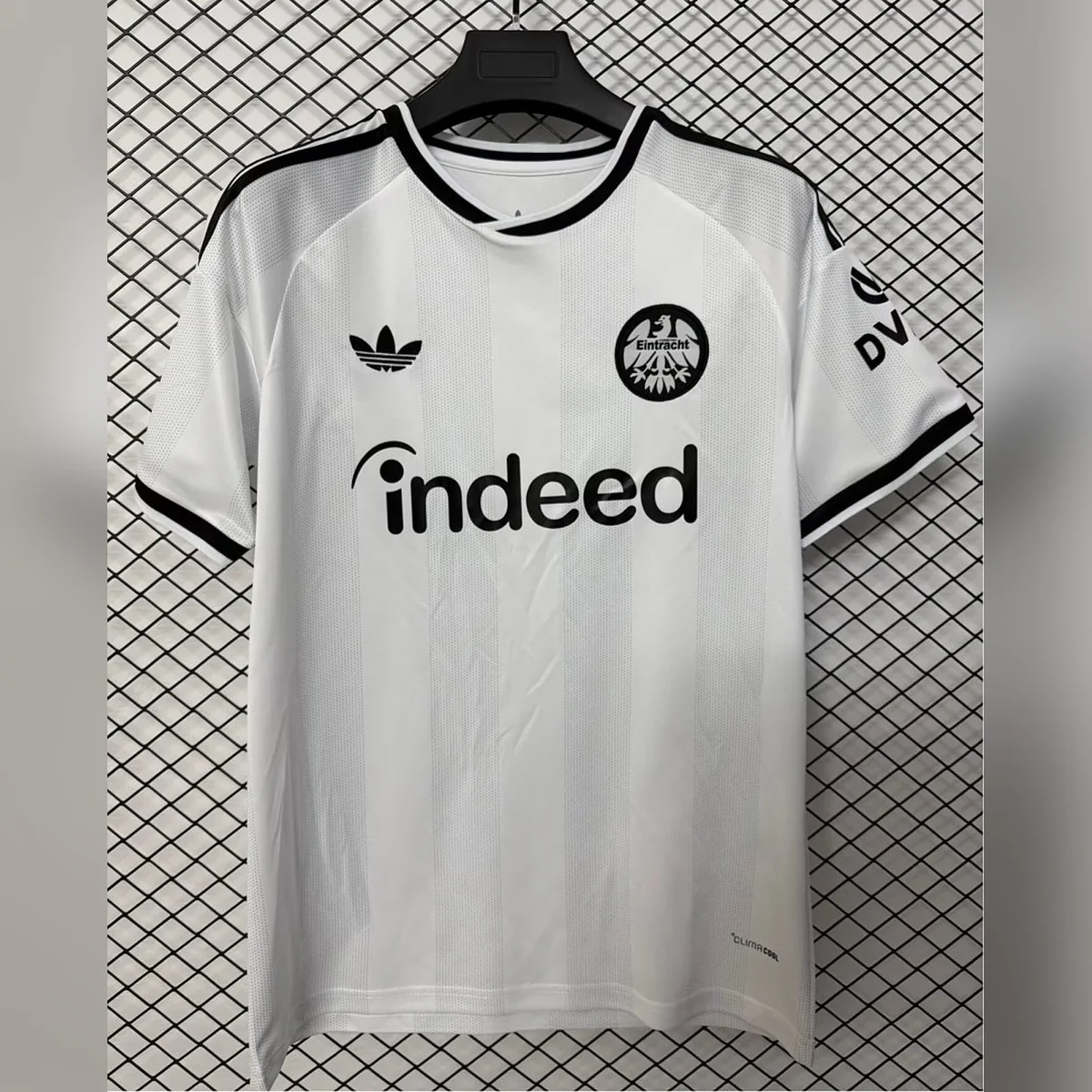 Tifoso Store Seconda Maglia Eintracht Francoforte 2026/27 maglia bianca
