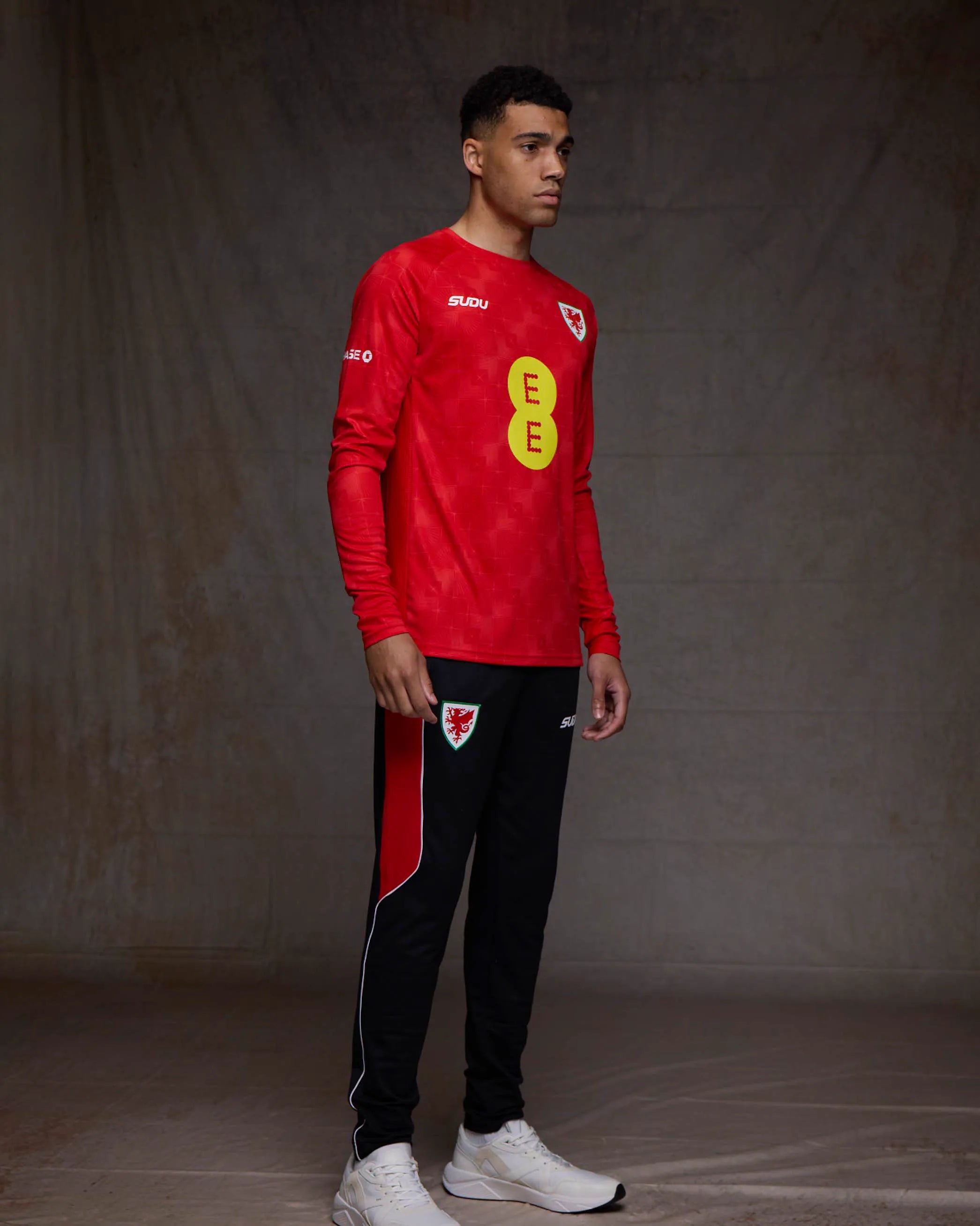 Wales Training SUDU 2026-28 maglia manica lunga rossa