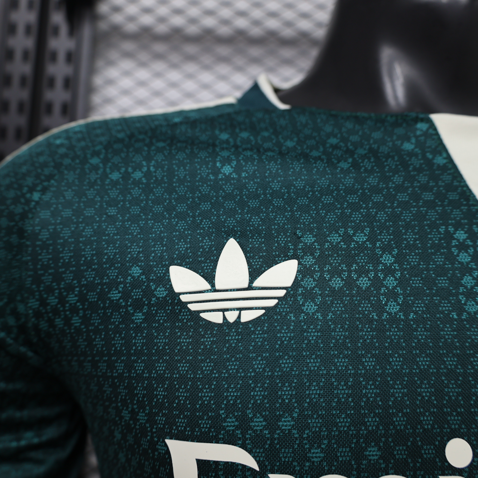 Tifoso Store Player Version Real Madrid 2026/27 maglia manica lunga